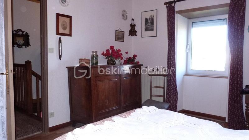 Maison en pierre - 261 m² - 8 pièces