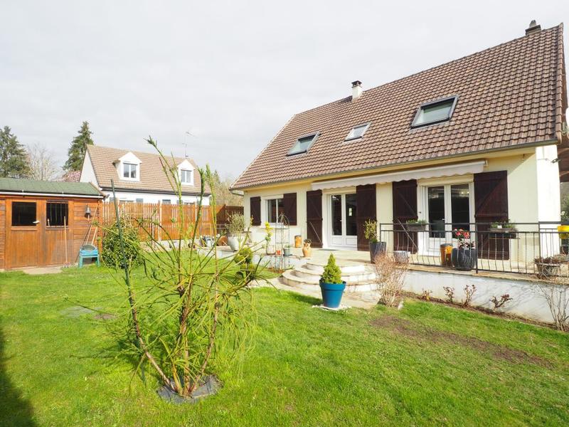 Pavillon - 130 m² - 6 pièces