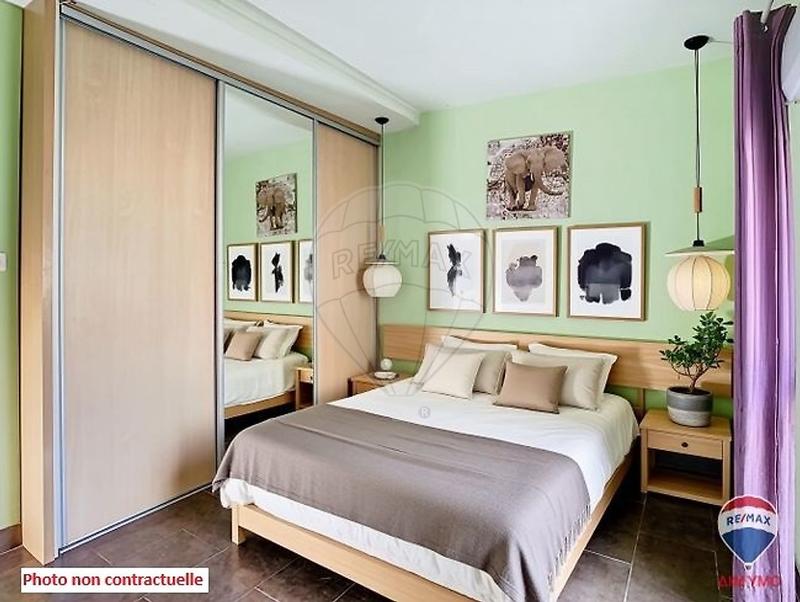 Maison - 213 m² - 12 pièces