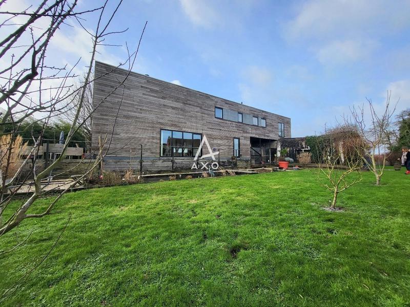 Maison - 175 m² - 6 pièces