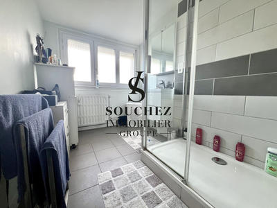 Maison - 83 m² - 5 pièces