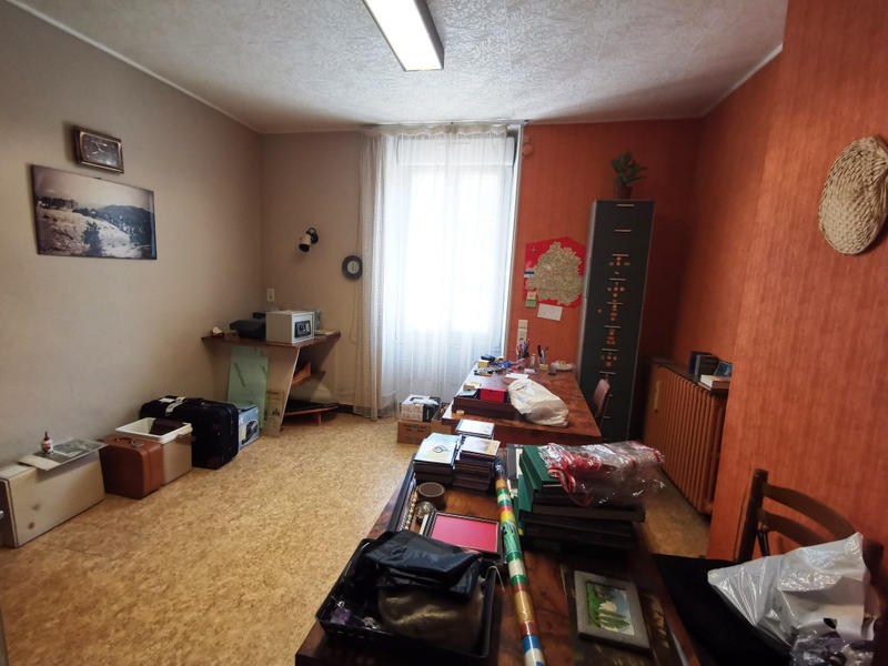 Maison - 215 m² - 8 pièces