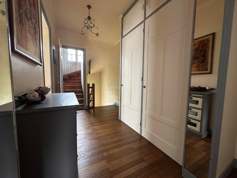 Maison - 170 m² - 7 pièces