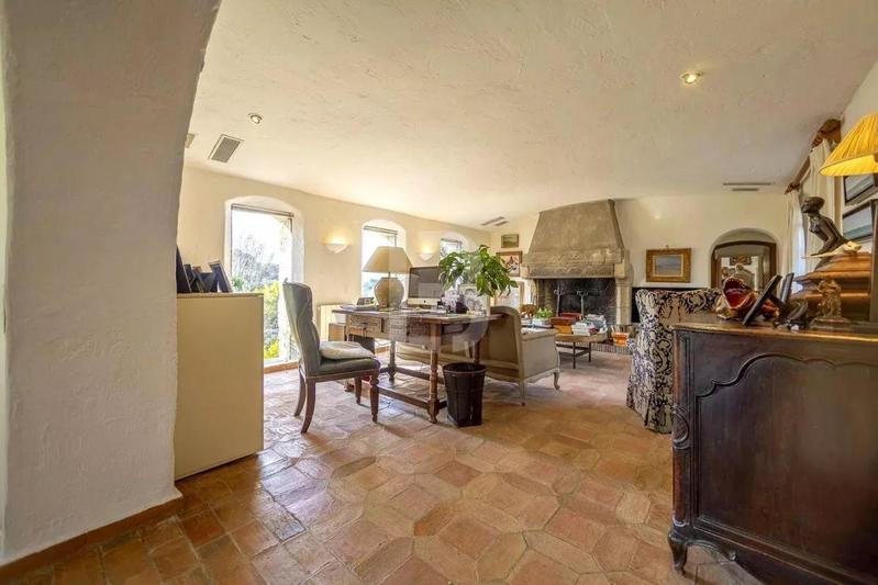 Mas - 252 m² - 7 pièces