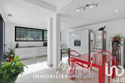 Maison de maîtres - 140 m² - 5 pièces