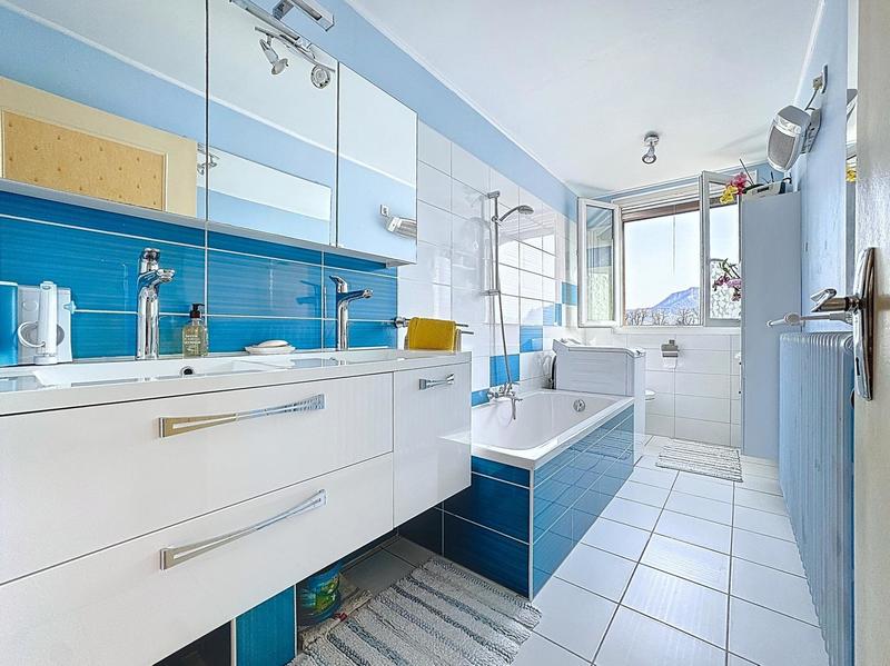 Maison - 104 m² - 7 pièces