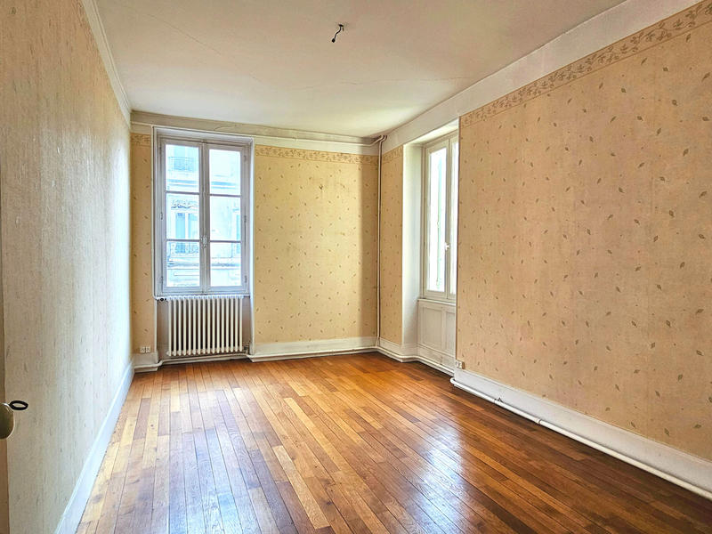 Appartement - 287 m² - 9 pièces