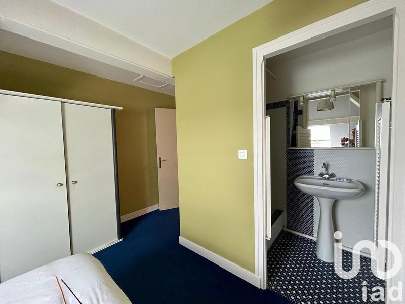 Maison - 360 m² - 10 pièces