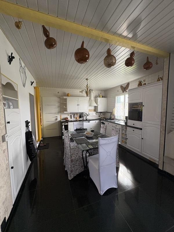 Maison - 83 m² - 5 pièces