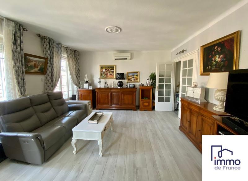 Appartement - 82 m² - 3 pièces