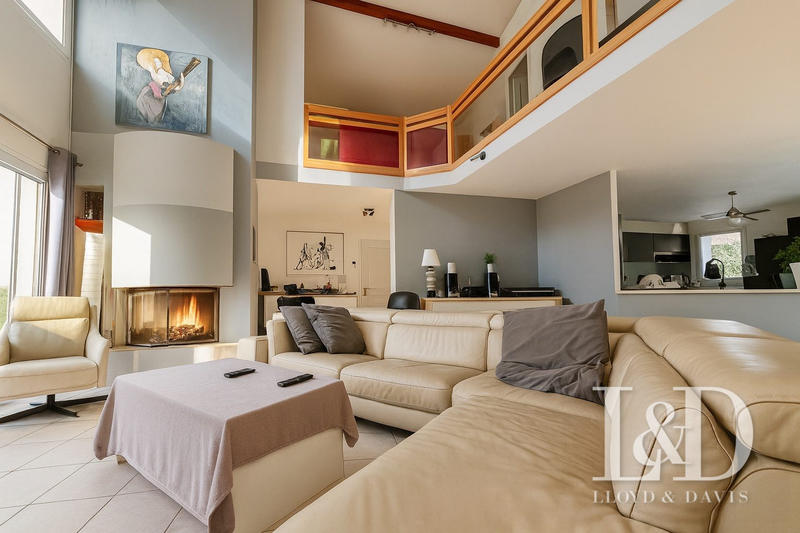 Maison - 192 m² - 6 pièces