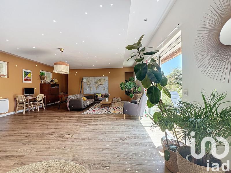 Maison - 284 m² - 7 pièces