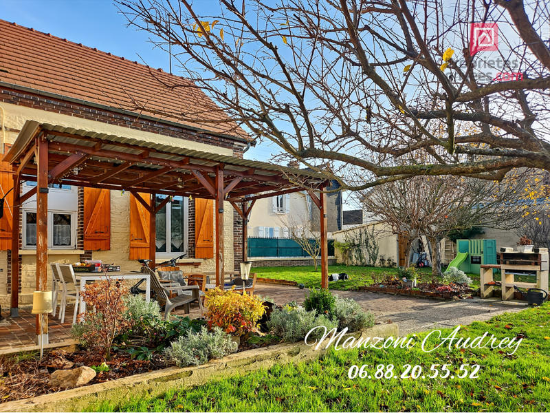 Maison - 96 m² - 5 pièces