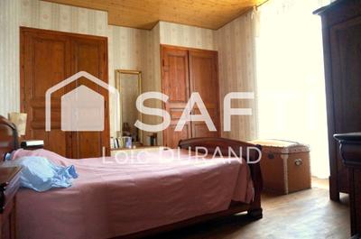 Maison - 160 m² - 7 pièces