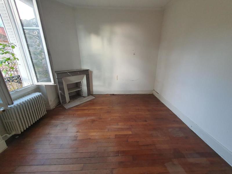 Maison - 180 m² - 8 pièces