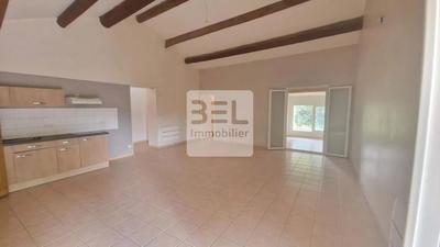 Appartement - 86 m² - 4 pièces