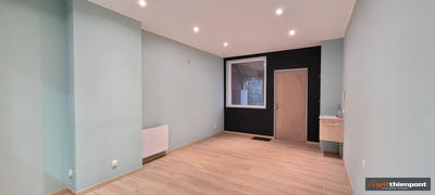 Local commercial - 30 m² - 2 pièces