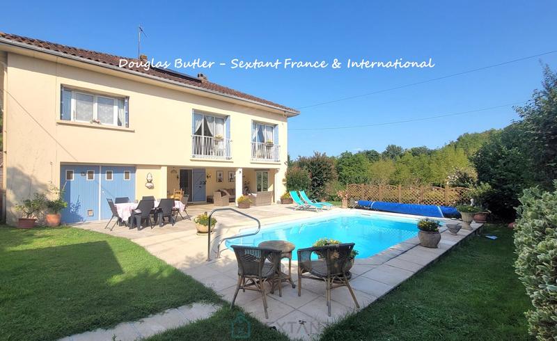 Maison - 135 m² - 6 pièces