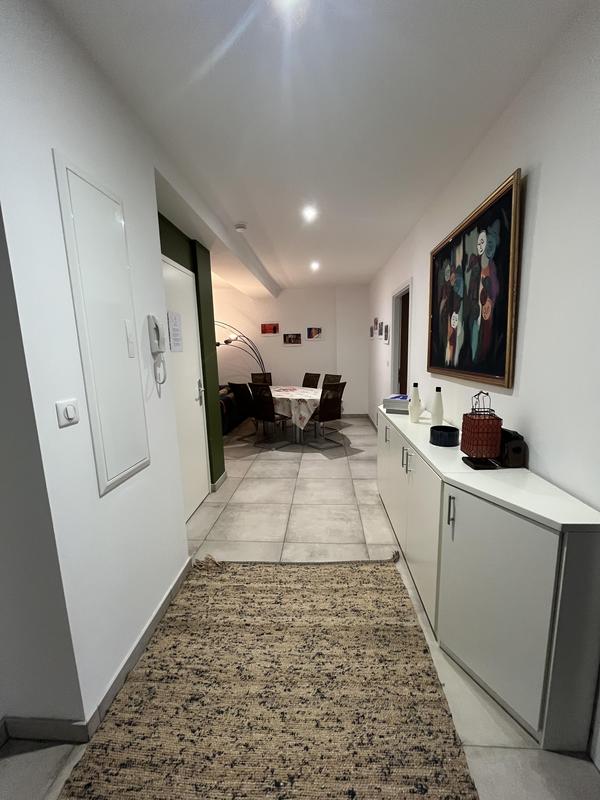 Appartement - 94 m² - 4 pièces