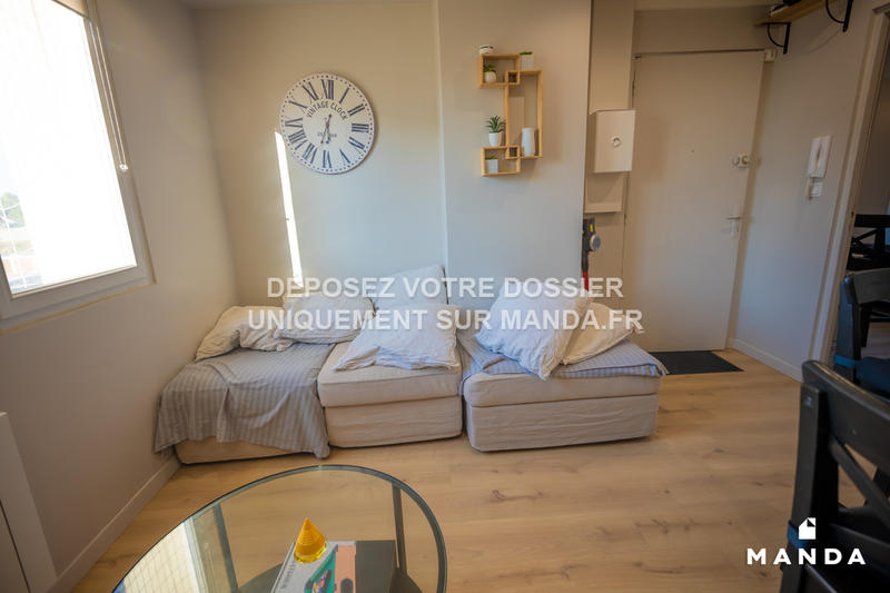 Chambre - 10 m² - 5 pièces