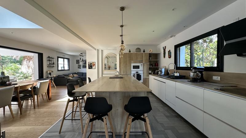 Maison d'architecte - 180 m² - 6 pièces