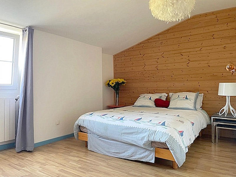 Maison - 205 m² - 6 pièces