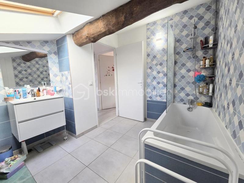 Villa - 227 m² - 8 pièces