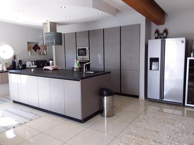 Maison - 189 m² - 5 pièces