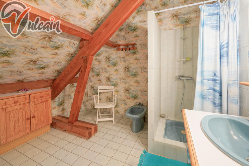 Maison - 207 m² - 5 pièces