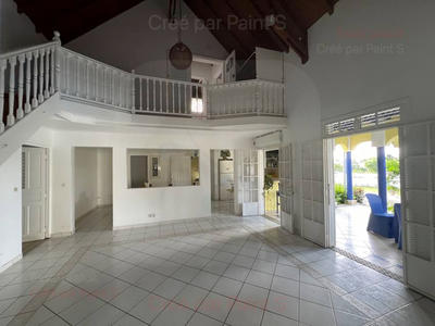 Maison - 334 m² - 12 pièces