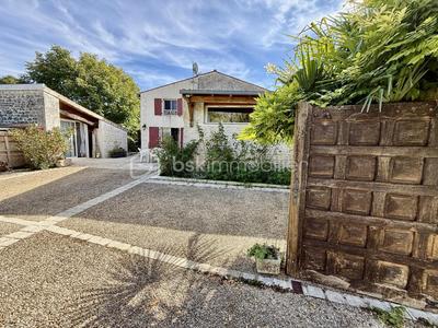 Maison - 150 m² - 7 pièces