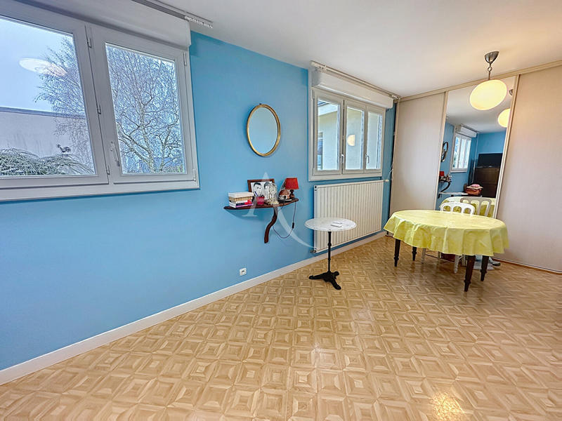 Maison - 179 m² - 8 pièces