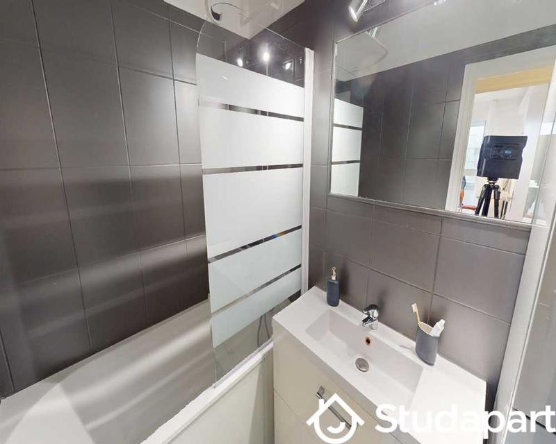 Chambre - 110 m² - 1 pièce