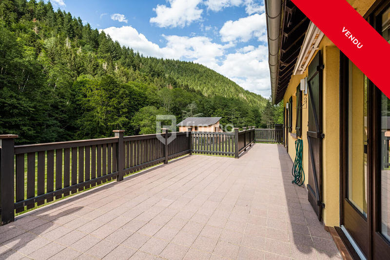 Propriété - 197 m² - 7 pièces