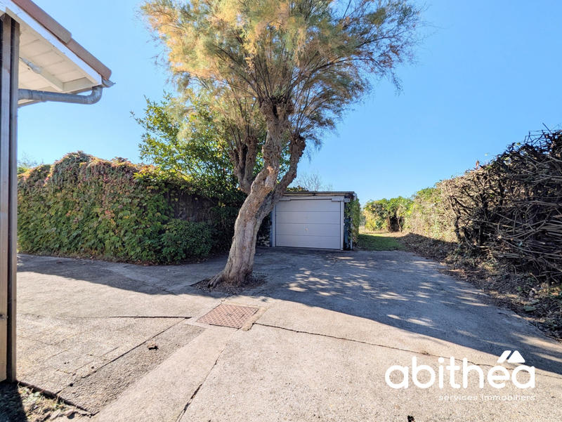 Maison - 180 m² - 8 pièces