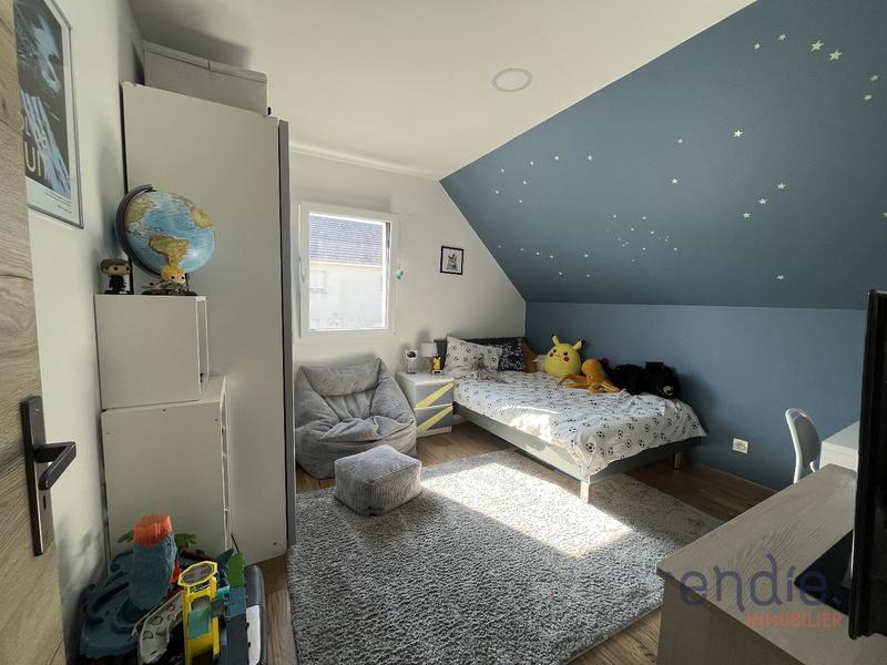 Maison - 105 m² - 5 pièces