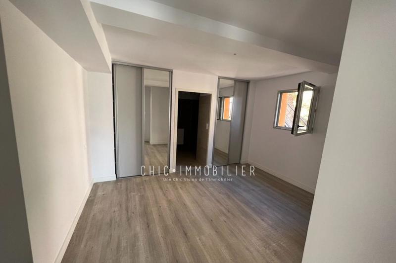 Appartement - 85 m² - 3 pièces