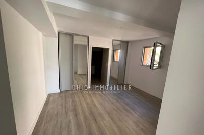 Appartement - 85 m² - 3 pièces
