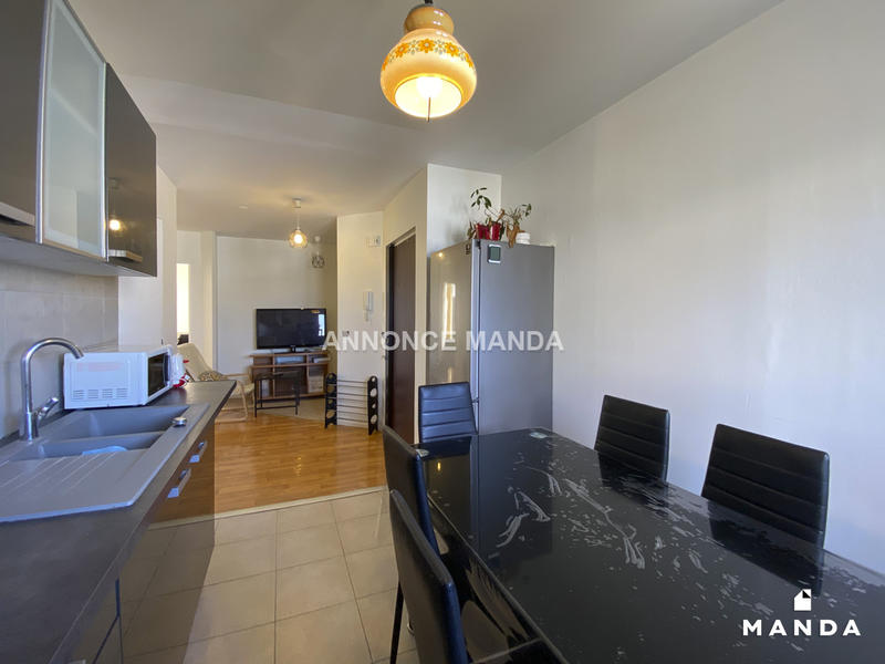 Chambre - 71 m² - 5 pièces