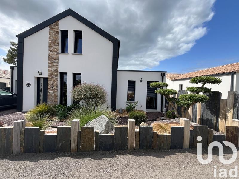 Maison - 122 m² - 5 pièces