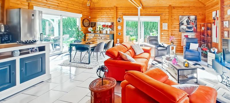 Maison de bois - 108 m² - 4 pièces