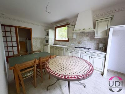 Maison - 85 m² - 5 pièces