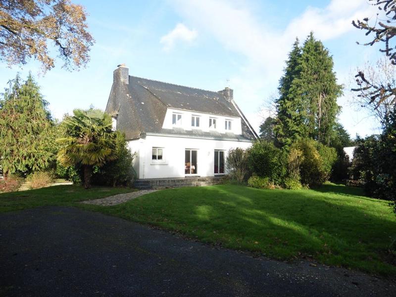 Maison - 165 m² - 9 pièces