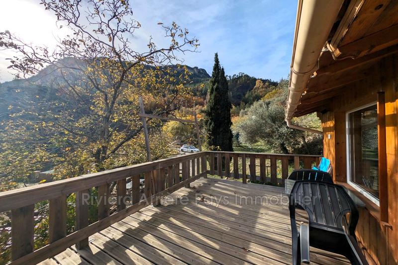 Maison - 212 m² - 9 pièces