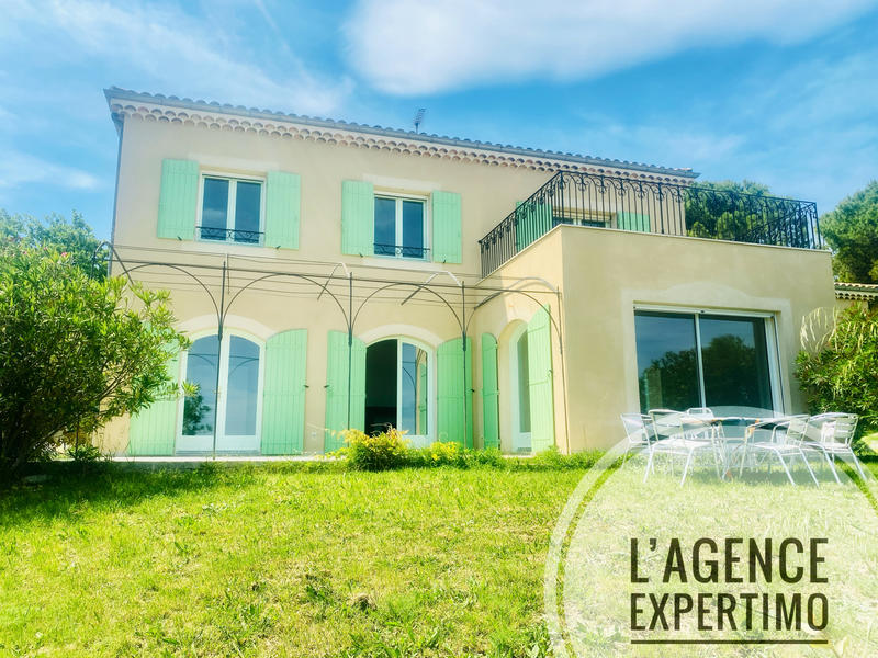 Maison - 181 m² - 5 pièces