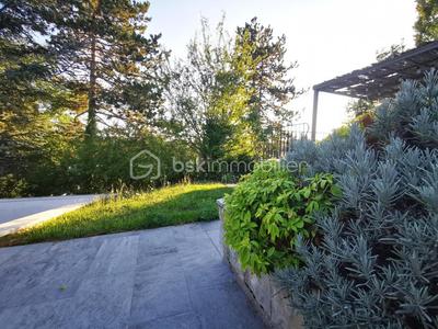 Maison ancienne - 218 m² - 6 pièces