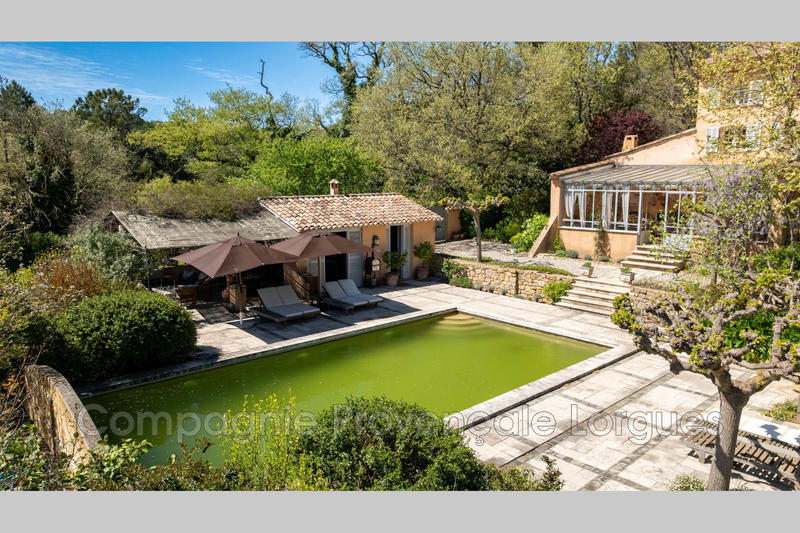 Maison - 499 m² - 8 pièces