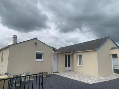 Maison - 90 m² - 4 pièces