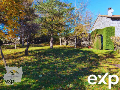 Maison traditionnelle - 143 m² - 4 pièces