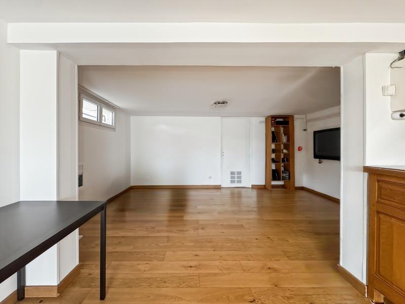 Maison - 182 m² - 7 pièces